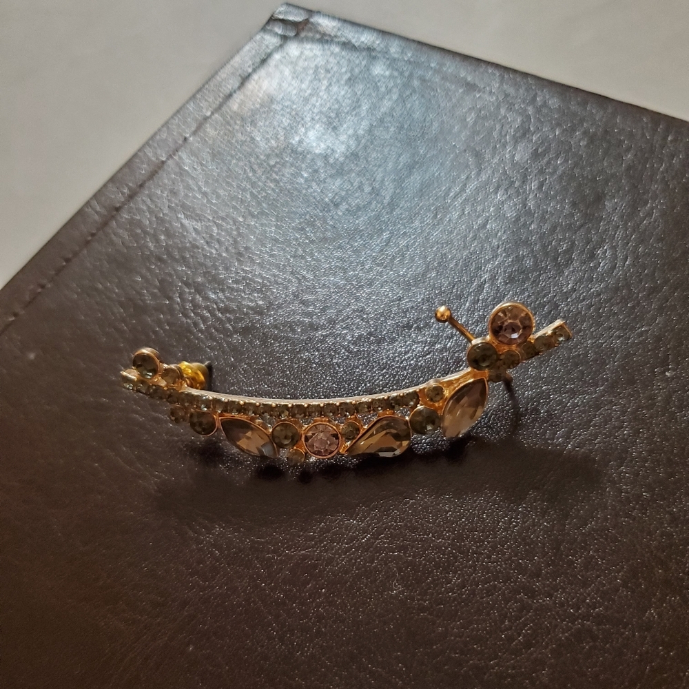 Black Stone with Gold Ear Cuff/Wrap
